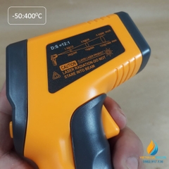 Nhiệt kế hồng ngoại  MT380 khoảng đo từ -50 đến 400 độ C, sai số 0,1 độ C hiển thị LCD