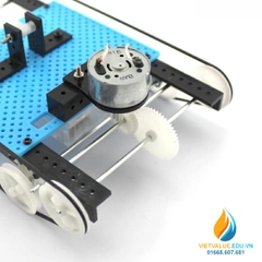 Xe tăng hiện đại chạy động cơ moto, dây cua roa