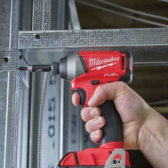 MÁY VẶN VÍT M18 FID2