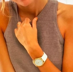 Đồng Hồ Nữ Dây Da Citizen Eco-Drive AR3072-09A - Kính Sapphire - Size 38.4mm