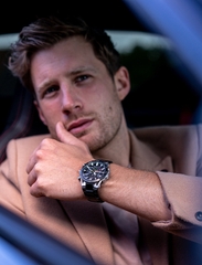 EDIFICE EQB-2000DC-1A | KÍNH SAPPHIRE - BLUETOOTH - NĂNG LƯỢNG MẶT TRỜI | EQB-2000DC-1ADR