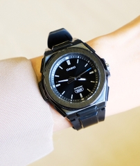 CASIO NỮ LWA-300HB-1E | LWA-300HB-1EVDF GỜ KIM LOẠI