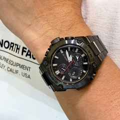 G-Shock MRG-B1000B-1ADR Dây Titan | Kính Sapphire | GPS | Năng Lượng Mặt Trời | MRG-B1000B-1A