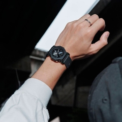 Đồng hồ nam Casio G-SHOCK GA-2300-1ADR