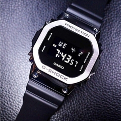 Đồng hồ nam Casio G-SHOCK GM-5600U-1DR