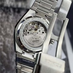 Đồng hồ nam Casio EDIFICE EFK-110D-1ADR