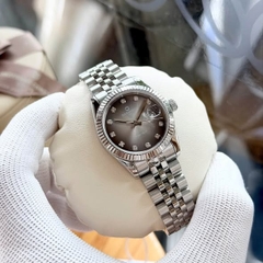 Đồng hồ nữ dây thép Carnival 8250L-VT-TX size 30mm - Kính Sapphire - Chống nước 30m
