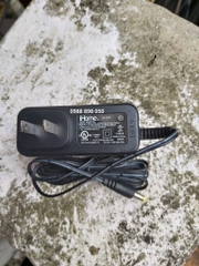 adapter 7.5v 2000ma