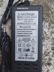 Sạc 25.2v 2a cho pin lithium Li-ion 6s 21.6v-22.2v-24v