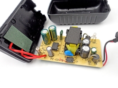 Bộ sạc 12.6V cho máy hút bụi cầm tay dùng pin 11.1V (bảo hành 12 tháng) ---