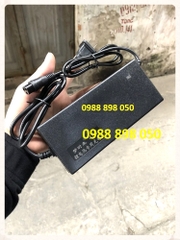 SẠC XE ĐIỆN PIN 24V-29.4V -2A, GIẮC TRÒN 3 CHẤU, CÓ ĐÈN BÁO ĐẦY VÀ QUẠT TẢN NHIỆT