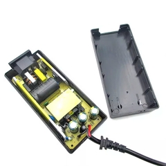 Nguồn Sạc 13.5V 7A WEEQU-1357 – Dòng Ổn Định, An Toàn Tuyệt Đối Cho Thiết Bị Của Bạn