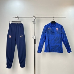 BỘ NỈ PHÁP XANH WC 2026