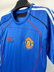 ÁO MU UBP XANH 2025