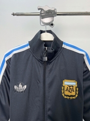 BỘ KHOÁC TE ARGEN ĐEN 2025