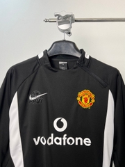 ÁO NỈ MU ĐEN 2002