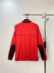 ÁO NỈ MU ĐỎ 2002