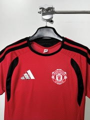 ÁO TẬP MU ĐỎ PLAYER 2026