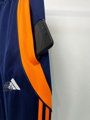 BỘ KHOÁC JUVE CAM 2025