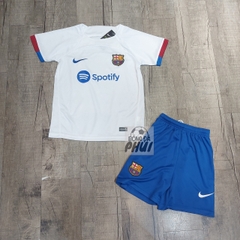 BỘ TE BARCA TRẮNG 2023