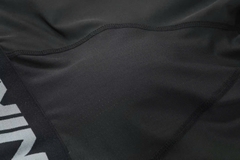 BỘ GIỮ NHIỆT NIKE ĐEN