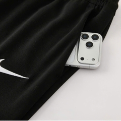 BỘ KHOÁC MŨ CHELSEA ĐEN 2025