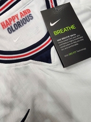 BỘ TE ANH TRẮNG WC 2026