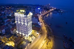 KHÁCH SẠN RIVERSIDE QUẢNG BÌNH