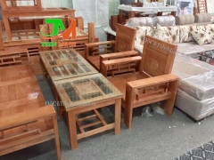 Bàn ghế gỗ Xồi Nga