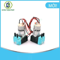 Bơm mực cho máy in kỹ thuật số khổ lớn.
