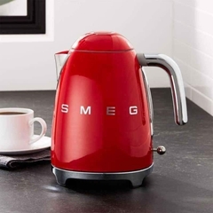 Ấm siêu tốc SMEG 1.7L
