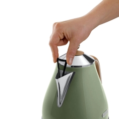 Ấm siêu tốc Delonghi