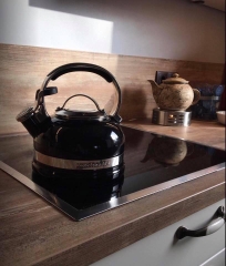 Ấm đun nước thổi sáo KitchenAid KTEN20SBER