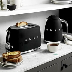 Ấm siêu tốc SMEG 1.7L