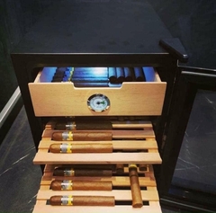 Tủ lưu trữ cigar Klarstein El Presidente 23L