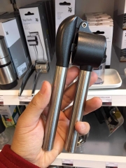 Kẹp tỏi WMF nội địa Đức