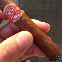 Xì gà Partagas Short Hộp gỗ 25 điếu