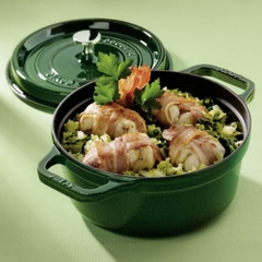 Nồi Gang Staub Round Cocotte Grenadine 22cm - 2.6L màu xanh rêu