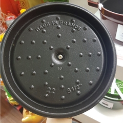 Nồi Gang Staub Round Cocotte Grenadine 22cm - 2.6L màu xanh rêu