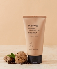 Sữa Rửa Mặt Tro Núi Lửa – Innisfree Jeju Volcanic Pore Cleansing Foam