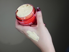 Mặt nạ nghệ Kiehl’s Turmeric & Cranberry Seed Energizing Radiance Masque