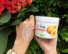 Kem tẩy tế bào chết hương mơ St.Ives Fresh Skin Apricot Scrub
