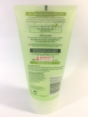 Sữa rửa mặt Simple Kind to Skin Refreshing Facial Wash