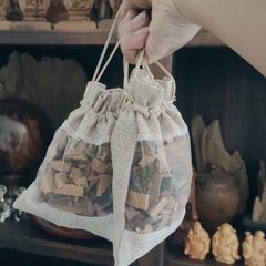 Túi Thơm Gỗ Hoàng Đàn Tuyết Lạng Sơn 100g Treo Xe Ô Tô