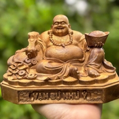 Tượng Gỗ Trầm Hương Tự Nhiên Phật Di Lặc Ngồi Để Xe