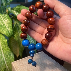 Vòng Gỗ Sưa Quảng Bình 14mm Mix San Hô Xanh Tự Nhiên