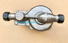 Máy bơm tăng áp Mini dùng điện 1 chiều  DC 15-18