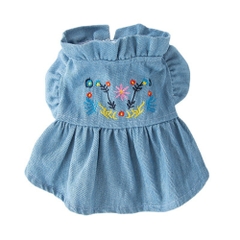 Váy bò thêu hoa cho chó mèo