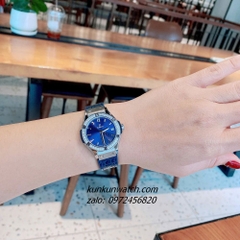 Đồng Hồ Nữ Hublot Classic Fusion Đính Đá Lịch Ngày Dây Silicone Da Vân Xanh Silver 30mm