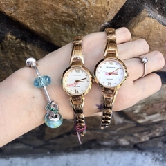 Đồng Hồ Lắc Tay Nữ Sunrise SA013